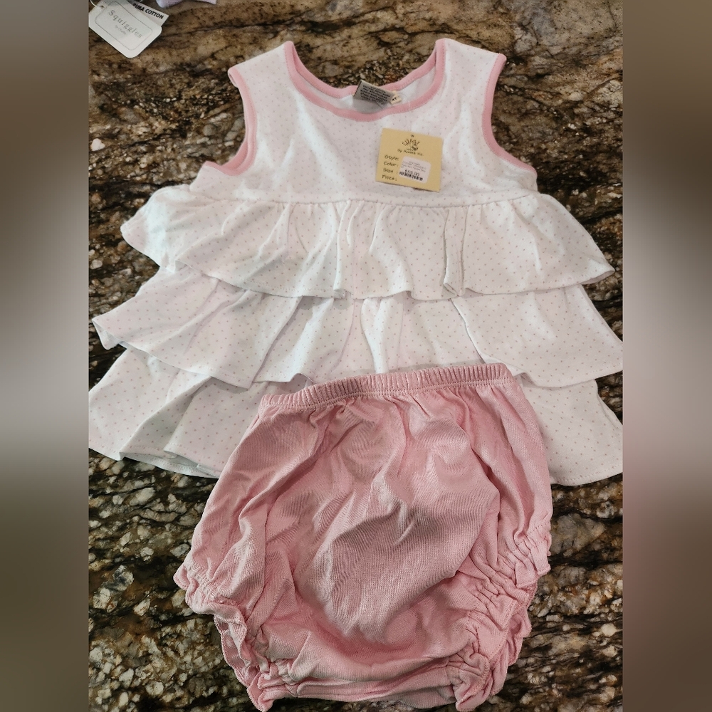 Pink and White Ruffled Set